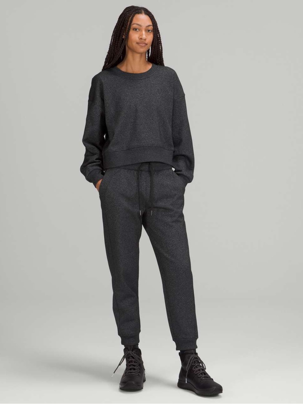 100. Lululemon Scuba High-Rise Jogger 7/8 Length *Sparkle Black size 12